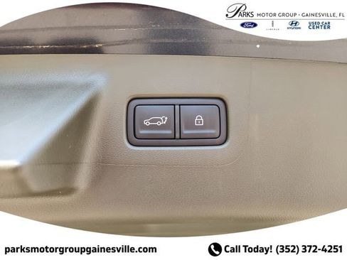 New 2025 Hyundai Santa Fe Calligraphy image 9