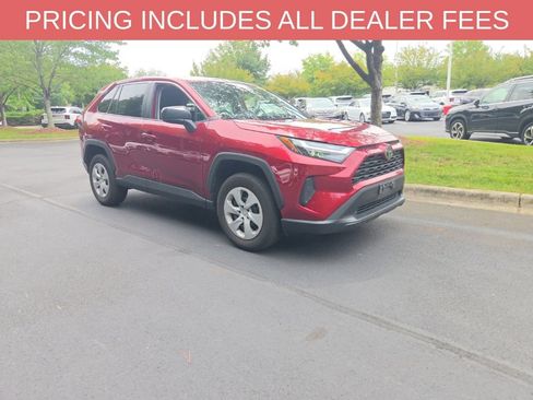 Used 2025 Toyota RAV4 LE AWD/4WD image 1