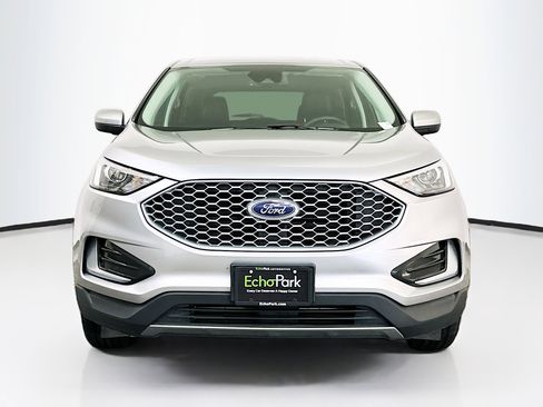 Used 2024 Ford Edge SEL image 2