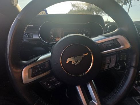 Used 2018 Ford Mustang GT Premium w/ GT Performance Package RWD image 13