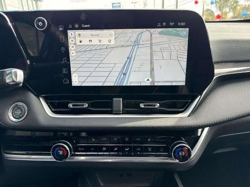 New 2026 Chevrolet Equinox LT w/ Convenience Package II image 18