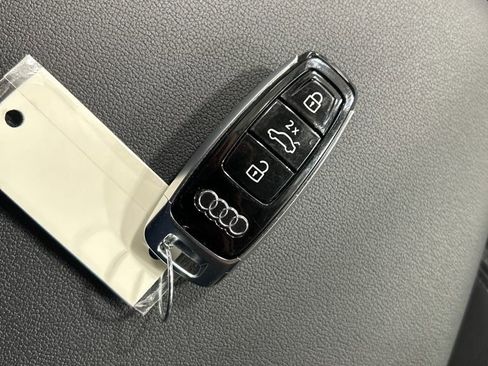 Used 2023 Audi Q8 Premium Plus AWD/4WD image 26
