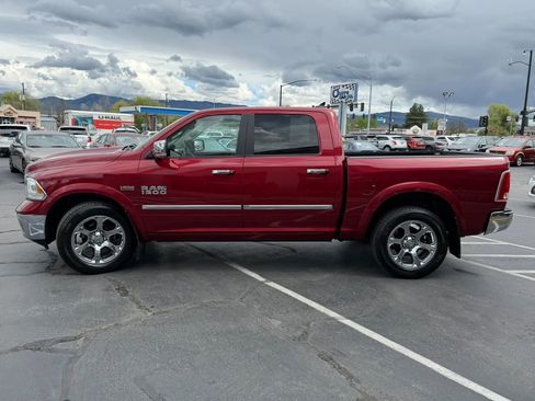 Used 2014 RAM 1500 Laramie w/ Convenience Group image 4