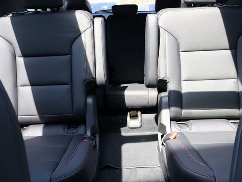 New 2026 Chevrolet Traverse Z71 w/ Enhanced Driving Package AWD/4WD image 43