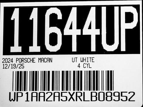 Used 2024 Porsche Macan w/ Premium Plus Package image 29