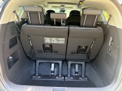 New 2026 Kia Carnival SX Prestige FWD image 32