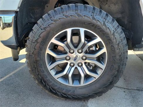 Used 2021 Ford F150 Lariat w/ Equipment Group 501A Mid image 31