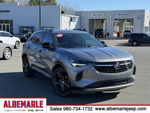 Used 2022 Buick Envision Essence w/ Technology Package II image 1