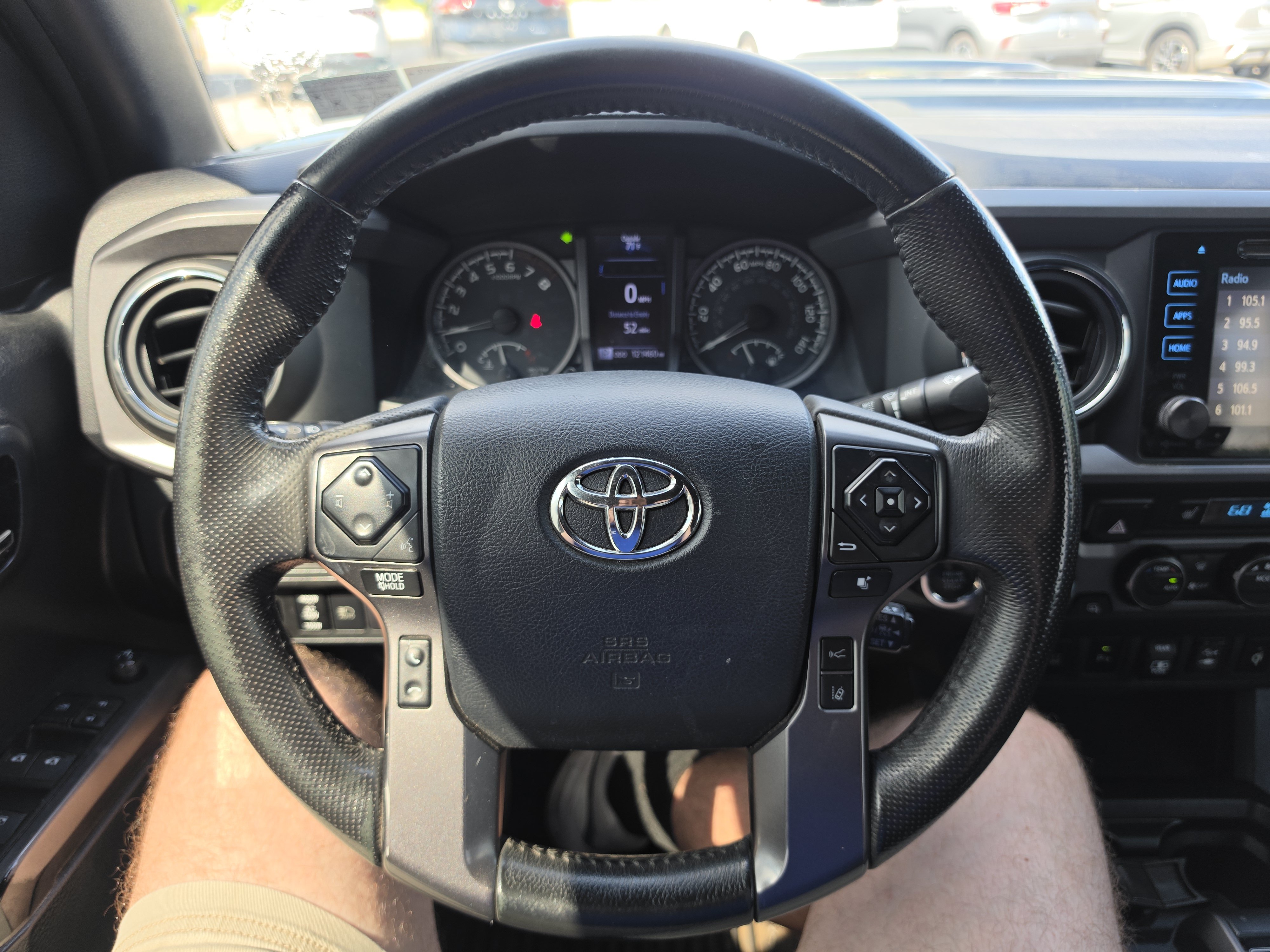 Used 2019 Toyota Tacoma TRD Sport w/ TRD Premium Sport Package AWD/4WD image 19