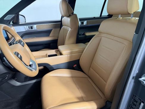 Used 2025 Hyundai Santa Fe Limited FWD image 24