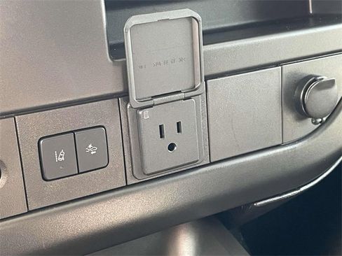 Certified 2025 Chevrolet Express 2500 w/ Driver Convenience Package image 23