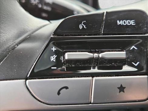 Used 2022 Hyundai Tucson SEL w/ Convenience + Premium Package FWD image 19