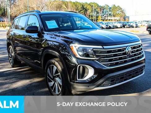 Used 2024 Volkswagen Atlas SE image 4