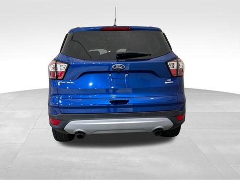 Used 2017 Ford Escape SE w/ Equipment Group 201A AWD/4WD image 4