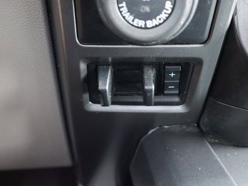 Used 2018 Ford F150 XLT w/ Equipment Group 302A Luxury image 31