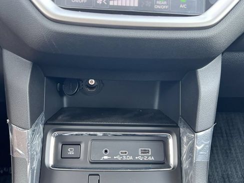 New 2026 Subaru Ascent Limited AWD/4WD image 18