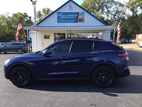 Used 2019 Alfa Romeo Stelvio AWD image 1