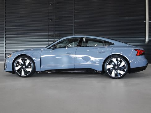 New 2026 Audi S e-tron GT Prestige image 13