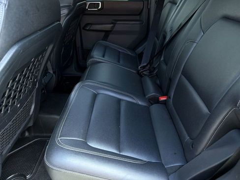 Used 2025 Ford Bronco Badlands AWD/4WD image 19