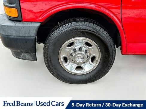 Used 2017 Chevrolet Express 3500 image 27