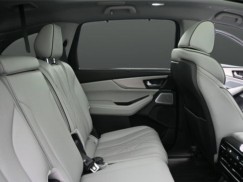 Used 2025 Acura MDX SH-AWD w/ Advance Package image 19