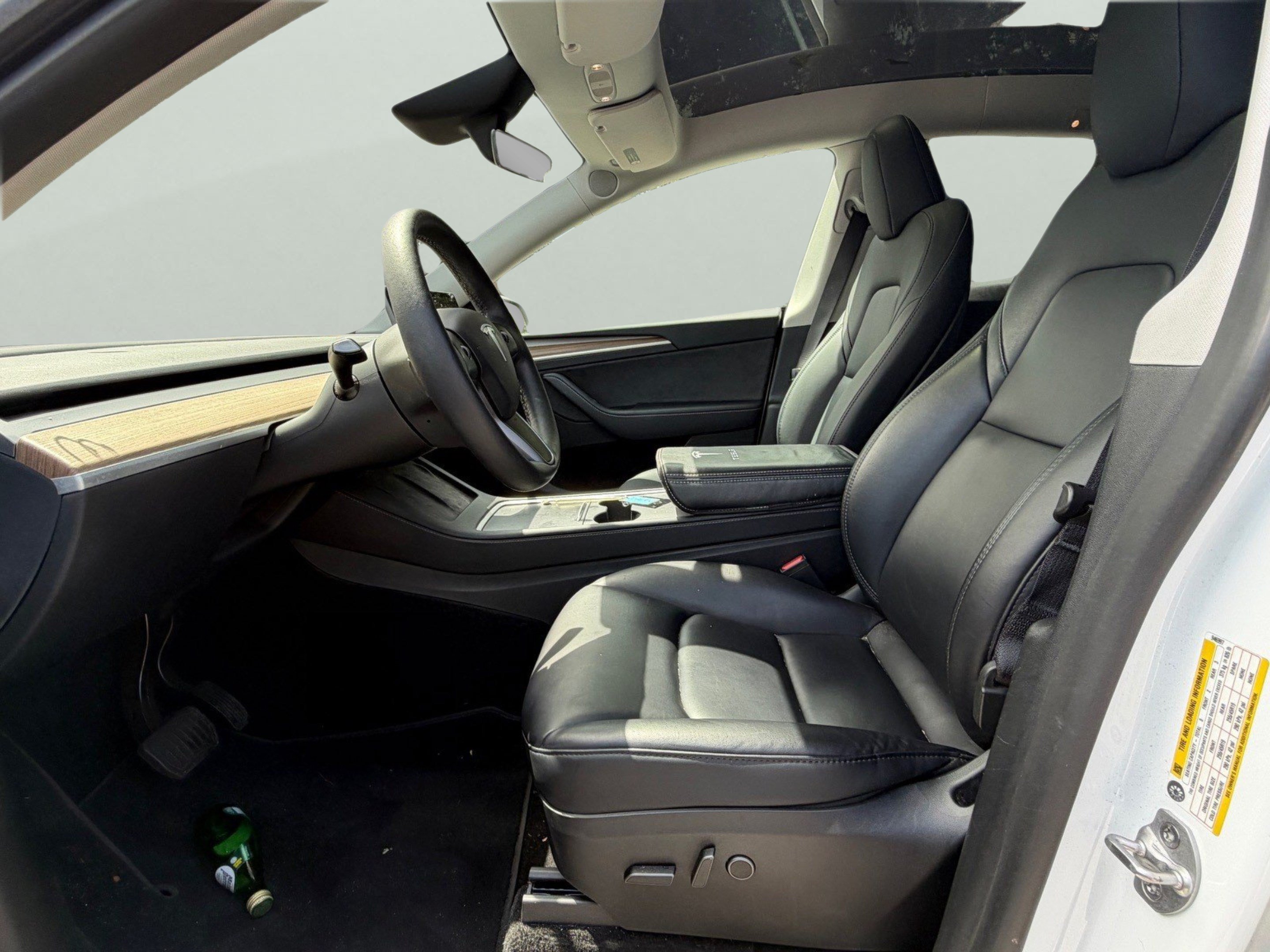 Used 2023 Tesla Model Y 2WD image 9