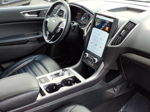 Certified 2023 Ford Edge SEL w/ Convenience Package AWD/4WD image 10