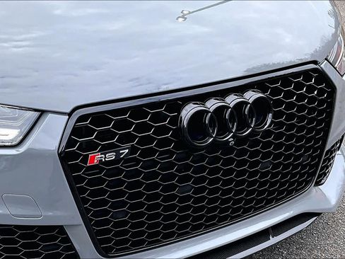 Used 2018 Audi RS 7 Performance w/ Driver Assistance Package image 29