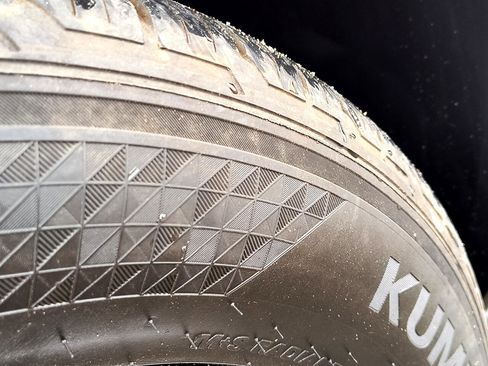 Used 2008 Chevrolet Avalanche LT image 12