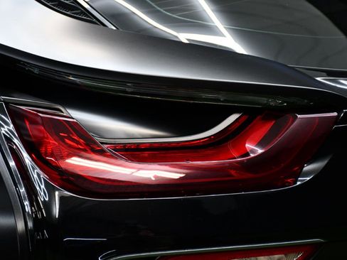 Used 2016 BMW i8 image 7