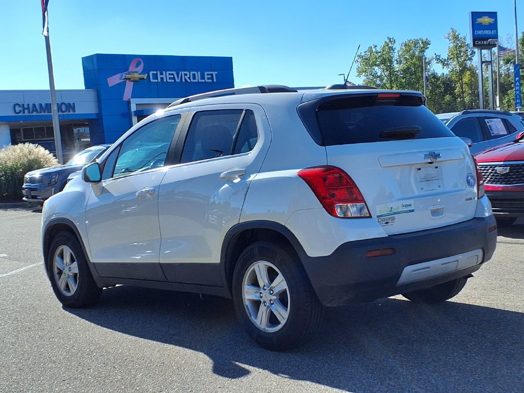 Used 2015 Chevrolet Trax LT w/ LT Plus Package FWD image 6