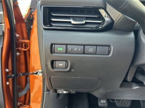 Used 2024 Nissan Sentra SR image 17