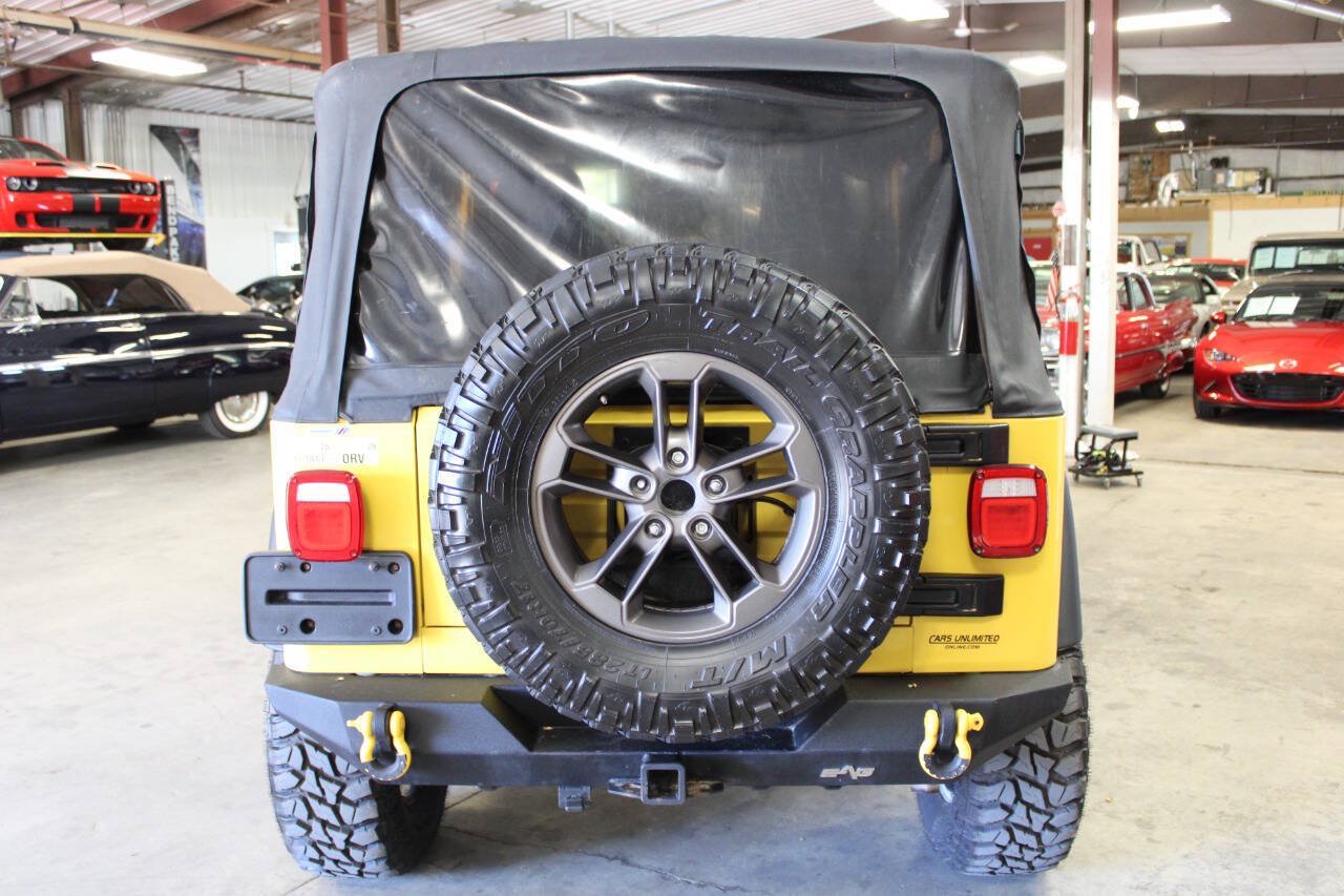 Used 2005 Jeep Wrangler Sport w/ 30" Tire & Wheel Group AWD/4WD image 5