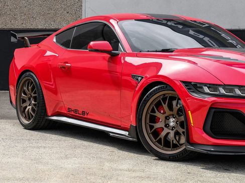 Used 2025 Ford Mustang GT Premium w/ GT Performance Package image 6