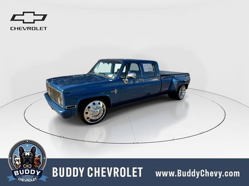Used 1988 Chevrolet Silverado 3500 2WD Crew Cab image 4