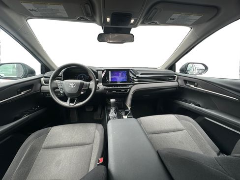 Used 2025 Toyota Camry LE FWD image 12