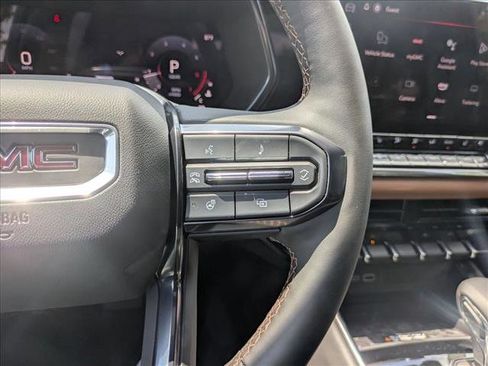 New 2025 GMC Canyon AT4 w/ Nightfall Edition image 15