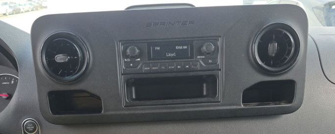 Used 2025 Mercedes-Benz Sprinter 2500 image 12