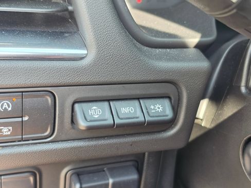 Used 2024 GMC Yukon AT4 w/ AT4 Premium Plus Package AWD/4WD image 12