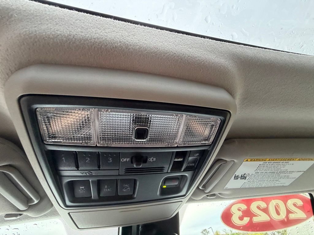 Used 2023 Toyota 4Runner 40th Anniversary SE AWD/4WD image 25