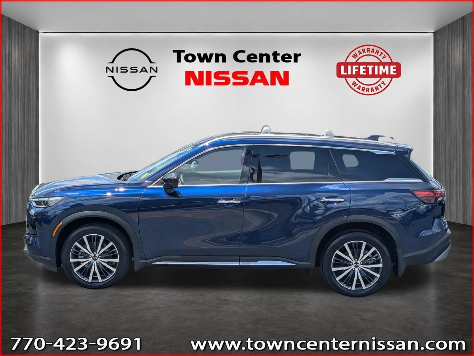 Used 2025 INFINITI QX60 Sensory AWD/4WD image 4