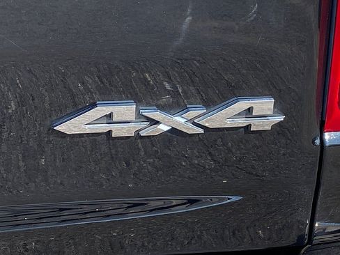 Used 2019 RAM 1500 Limited AWD/4WD image 13