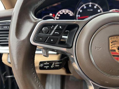 Used 2018 Porsche Panamera 4 w/ Premium Package Plus image 10