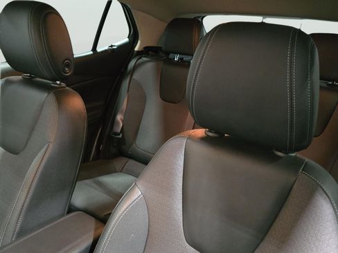 Used 2023 Buick Encore GX Select image 18