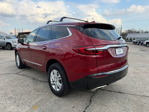 Used 2019 Buick Enclave Essence image 3