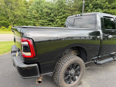 Used 2022 RAM 2500 Big Horn w/ Level C Equiment Group AWD/4WD image 19