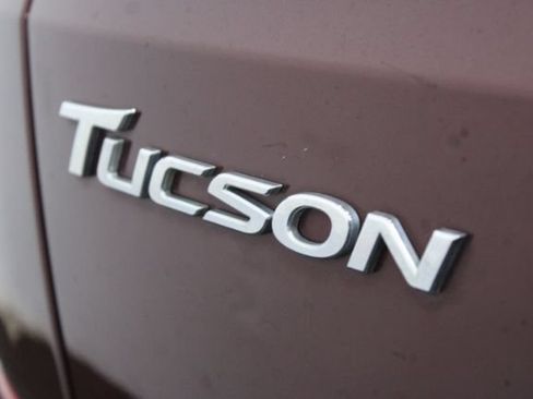 Used 2017 Hyundai Tucson SE w/ SE Popular Package 02 AWD/4WD image 7