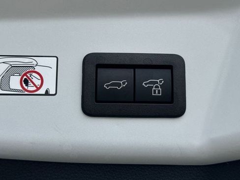 Used 2024 Toyota Prius Prime Premium w/ Advanced Technology Package FWD image 35