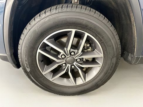 Used 2020 Jeep Grand Cherokee Limited AWD/4WD image 37