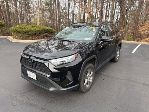 Used 2024 Toyota RAV4 XLE image 12